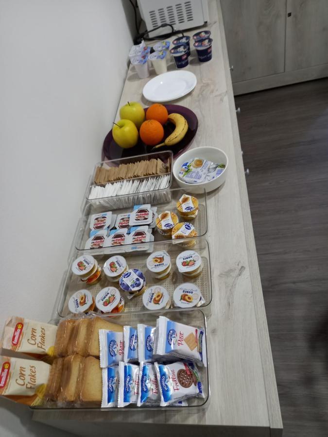 B&B Km 198 - Letto E Colazione Sorbara Exterior foto