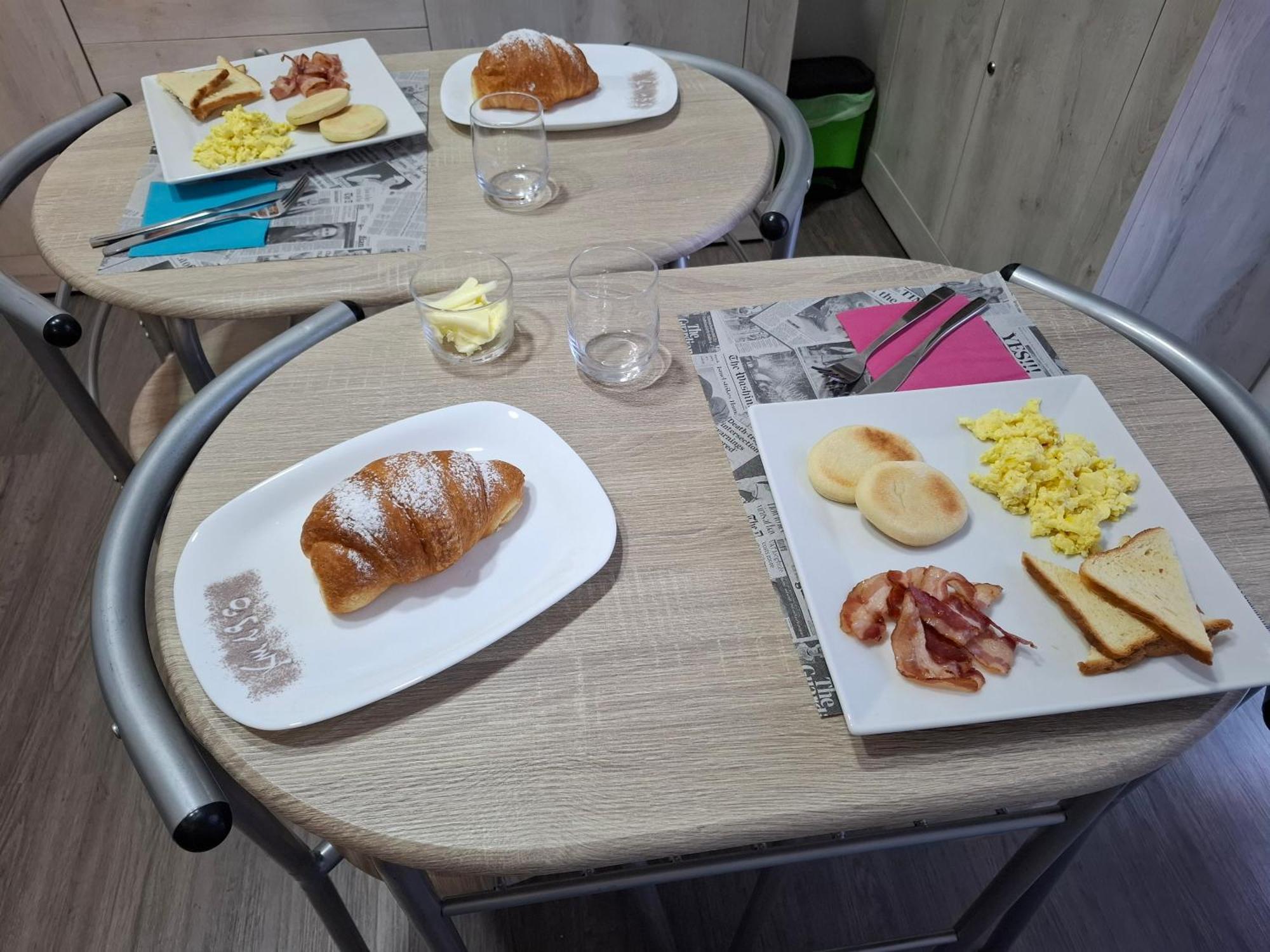 B&B Km 198 - Letto E Colazione Sorbara Exterior foto